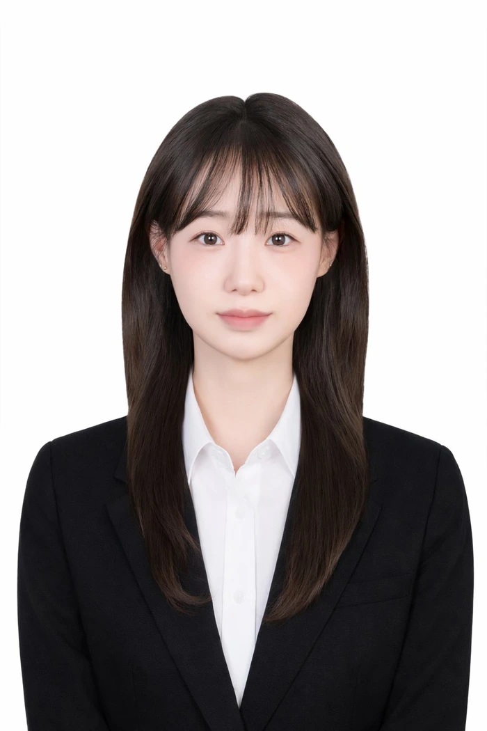 웹디자이너 이나영